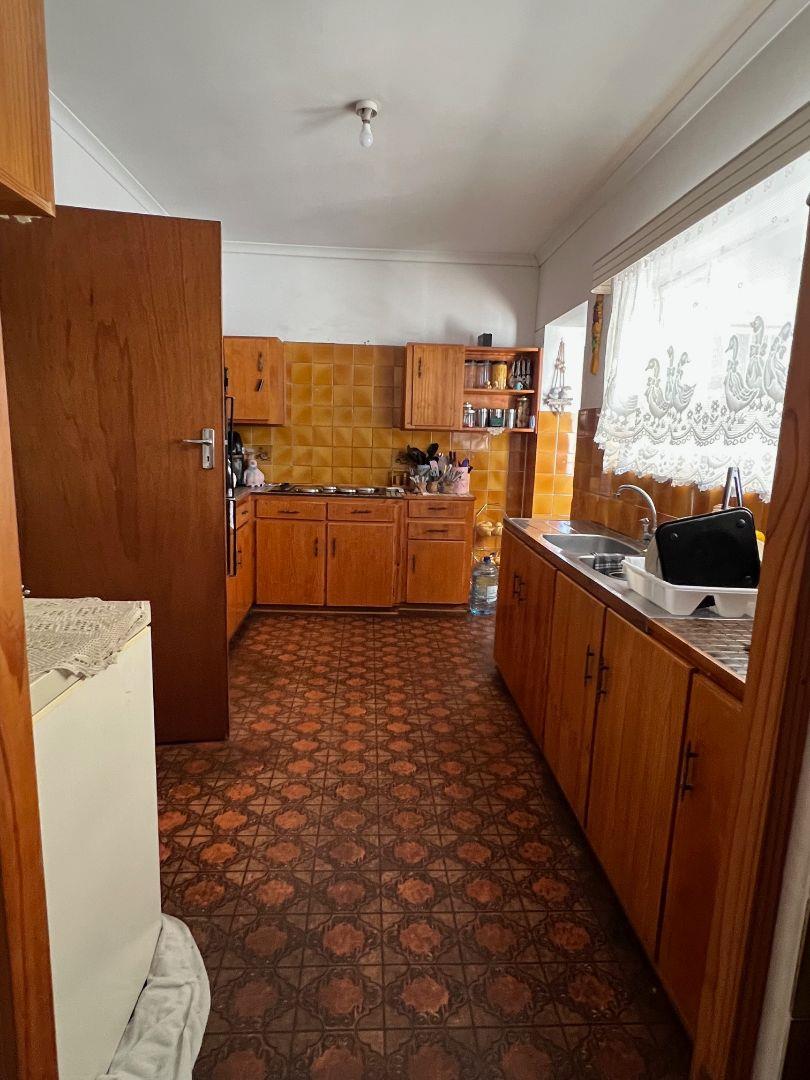 To Let 4 Bedroom Property for Rent in Rowallan Park Eastern Cape